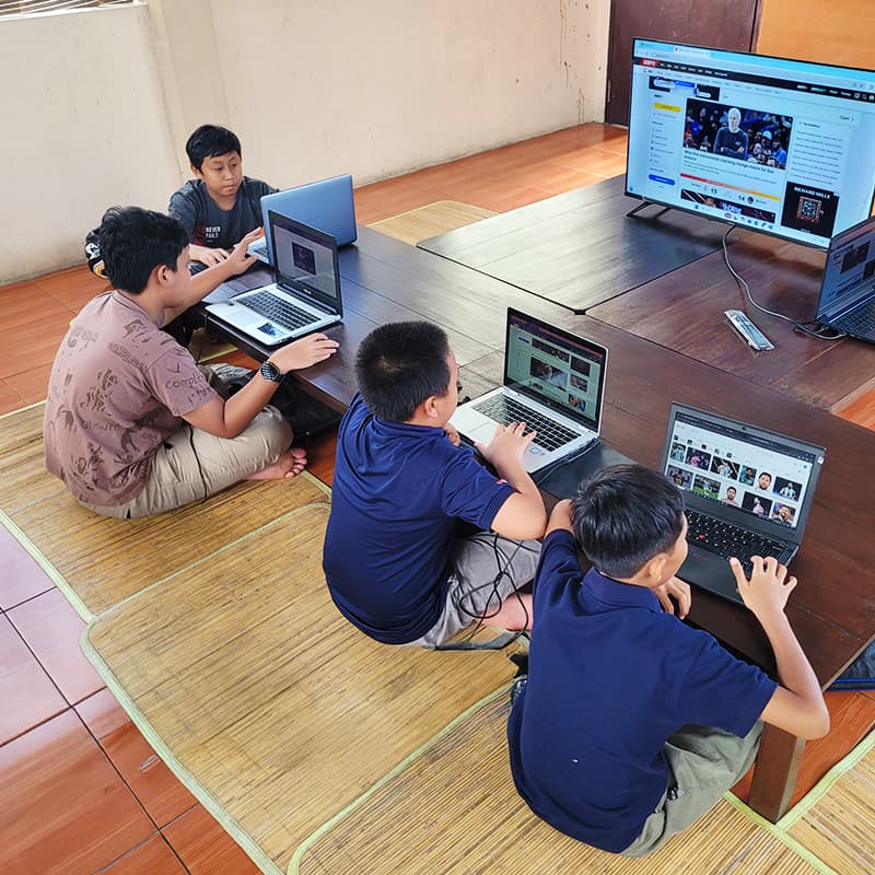 Weekend Coding Class - Suasana Kelas Coding dan AI Supercoder Balikpapan